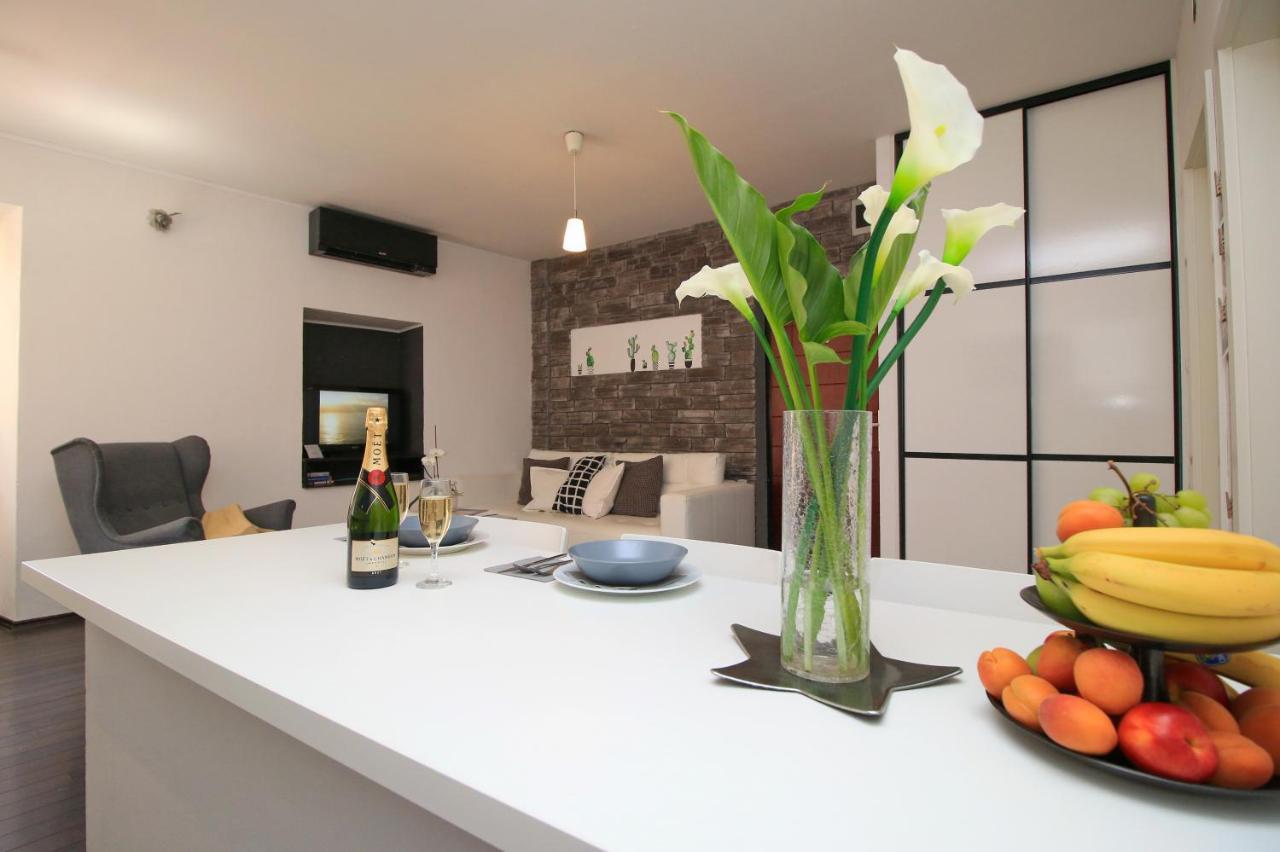 Carrera Corner Apartment Rovinj Exterior photo